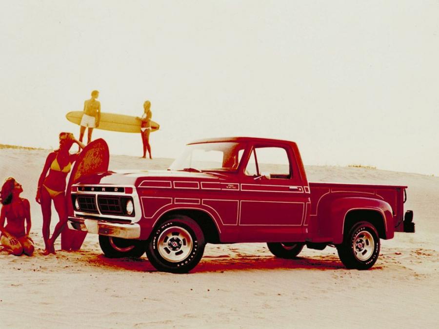  Ford F-100 Custom 1977 года  (фото 3 из 3)